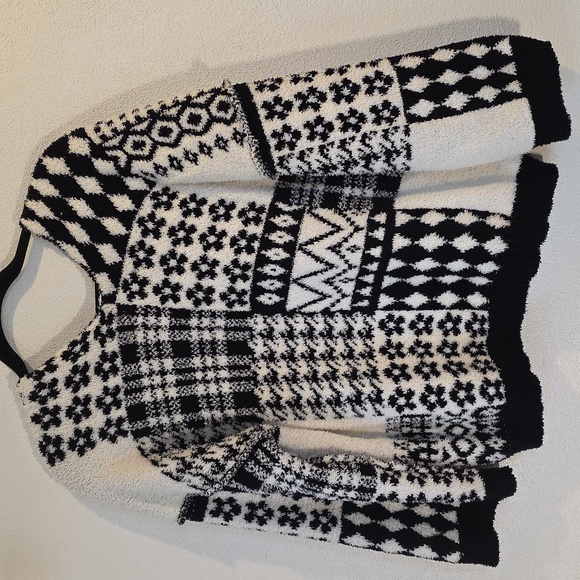 POL Oversized Soft Sweater - Picture 6 of 10